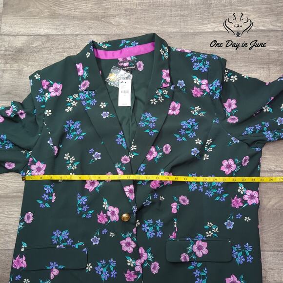 Lane Bryant The Bryant Blazer Size 28 - Picture 3 of 5